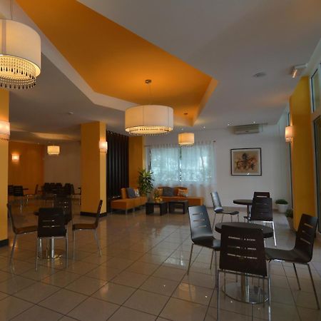Hotel Orly Чезенатико Екстериор снимка