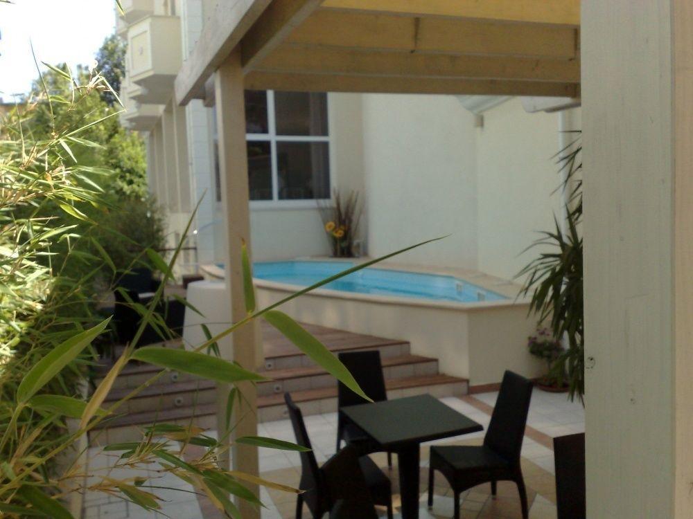 Hotel Orly Чезенатико Екстериор снимка